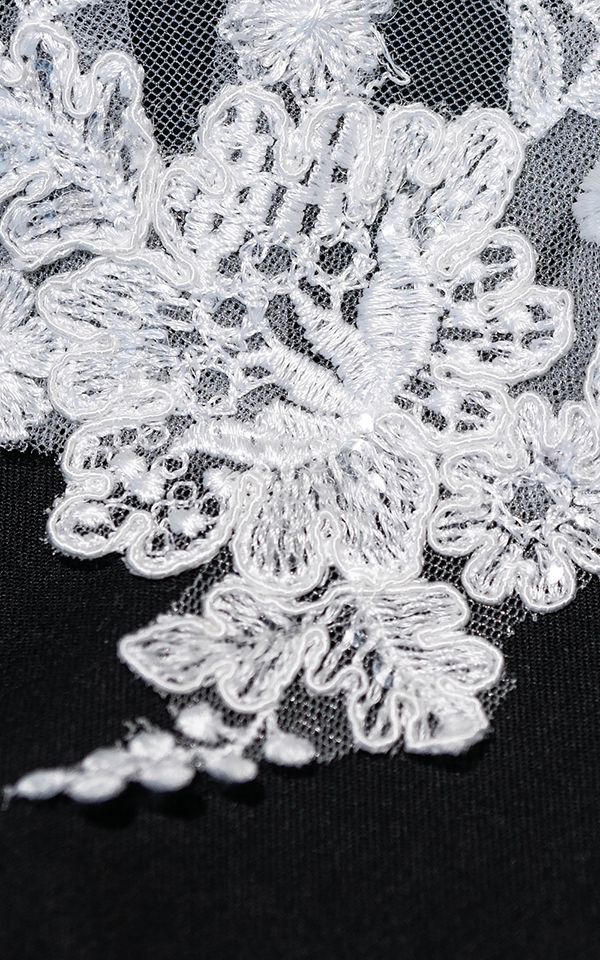 WINNI VEIL