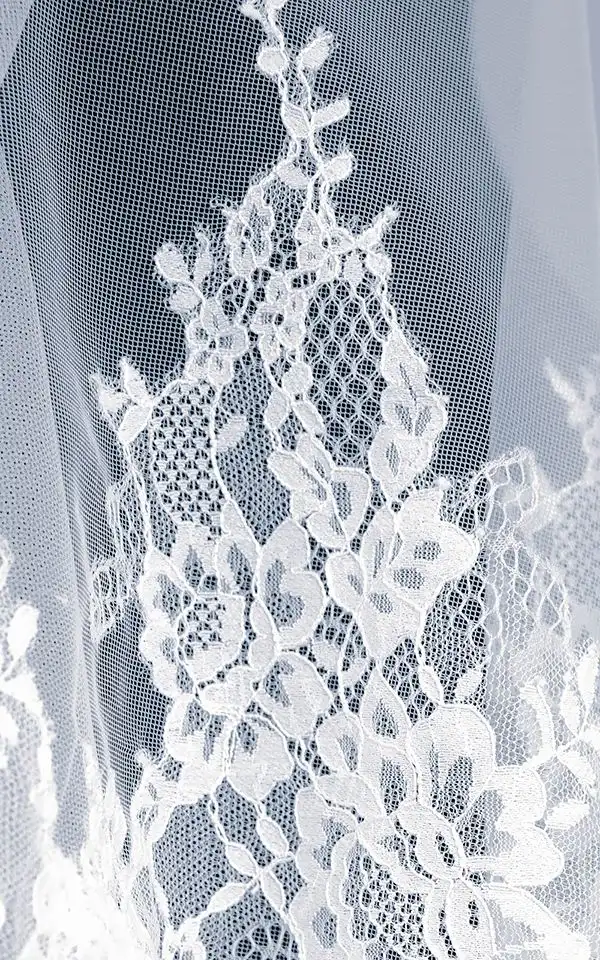 ZUZA VEIL